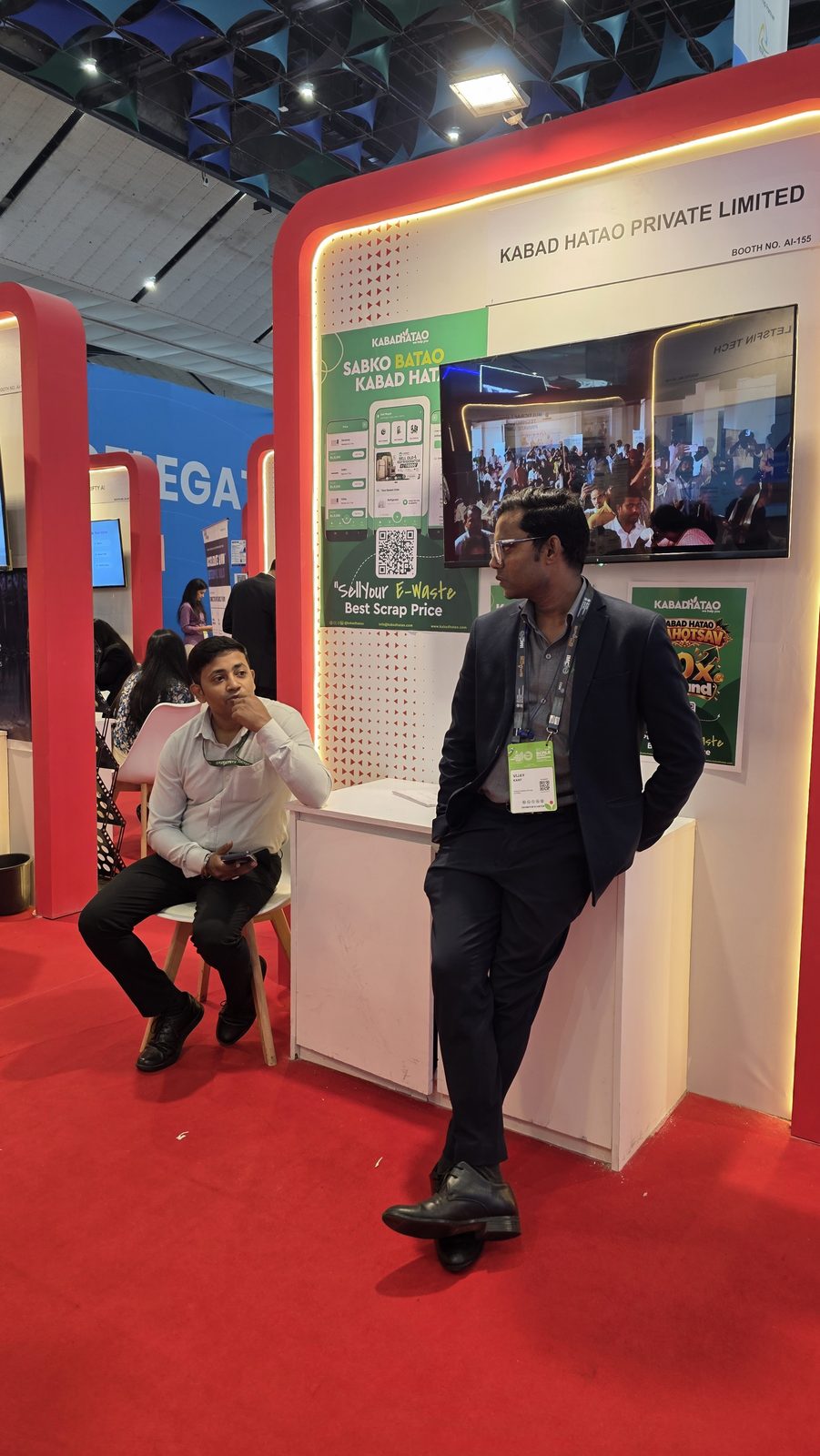 The team hosting visitors on the show floor.
