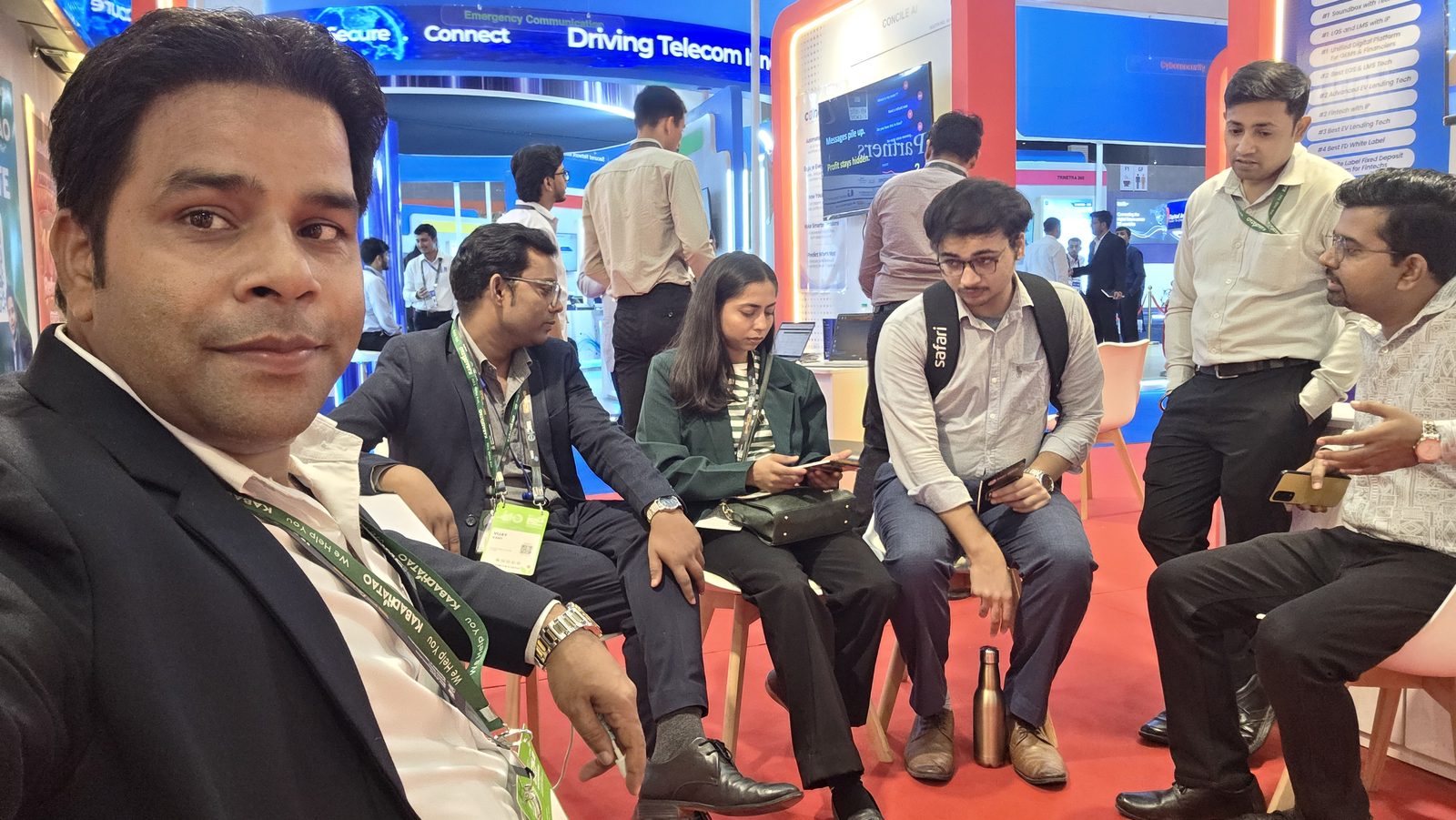 A sit-down with visitors at the Kabad Hatao stall.